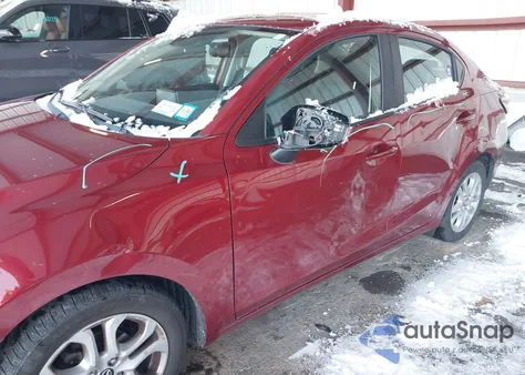 2017 Toyota Yaris Ia z USA, uszkodzony, nr VIN 3MYDLBYV6HY157474